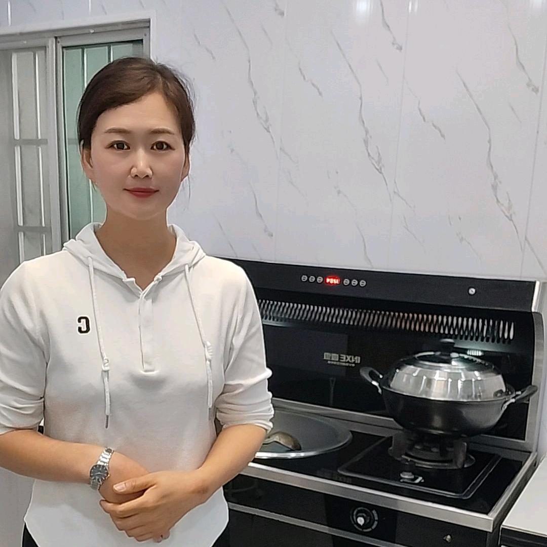 云燕（手舞爱好者）