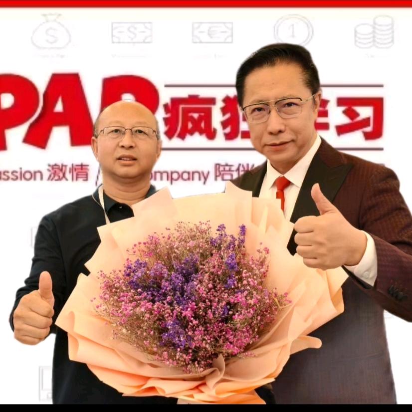 李阳疯狂英语乔老师