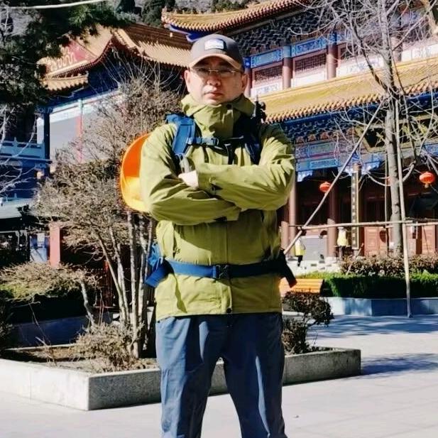 除了吃就钓鱼