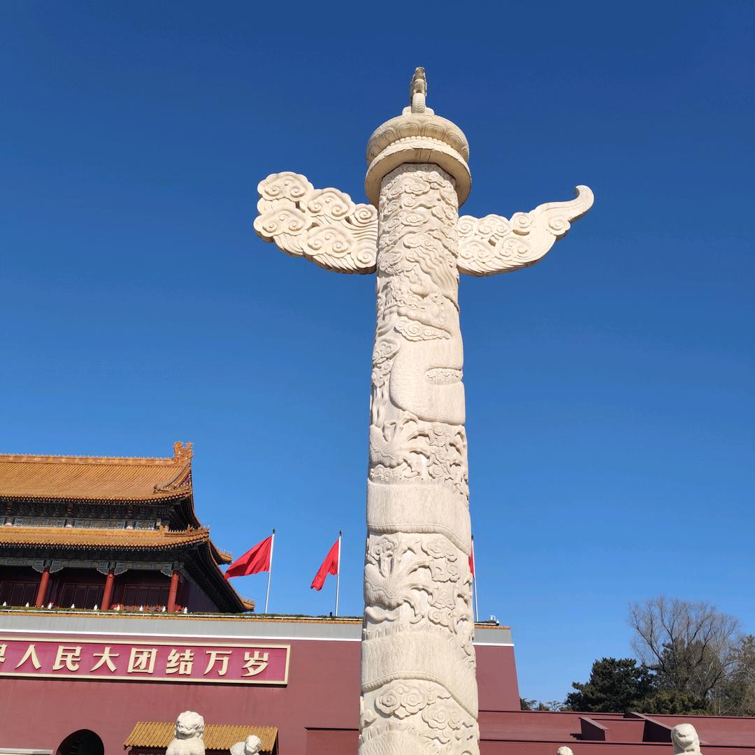 李小伟