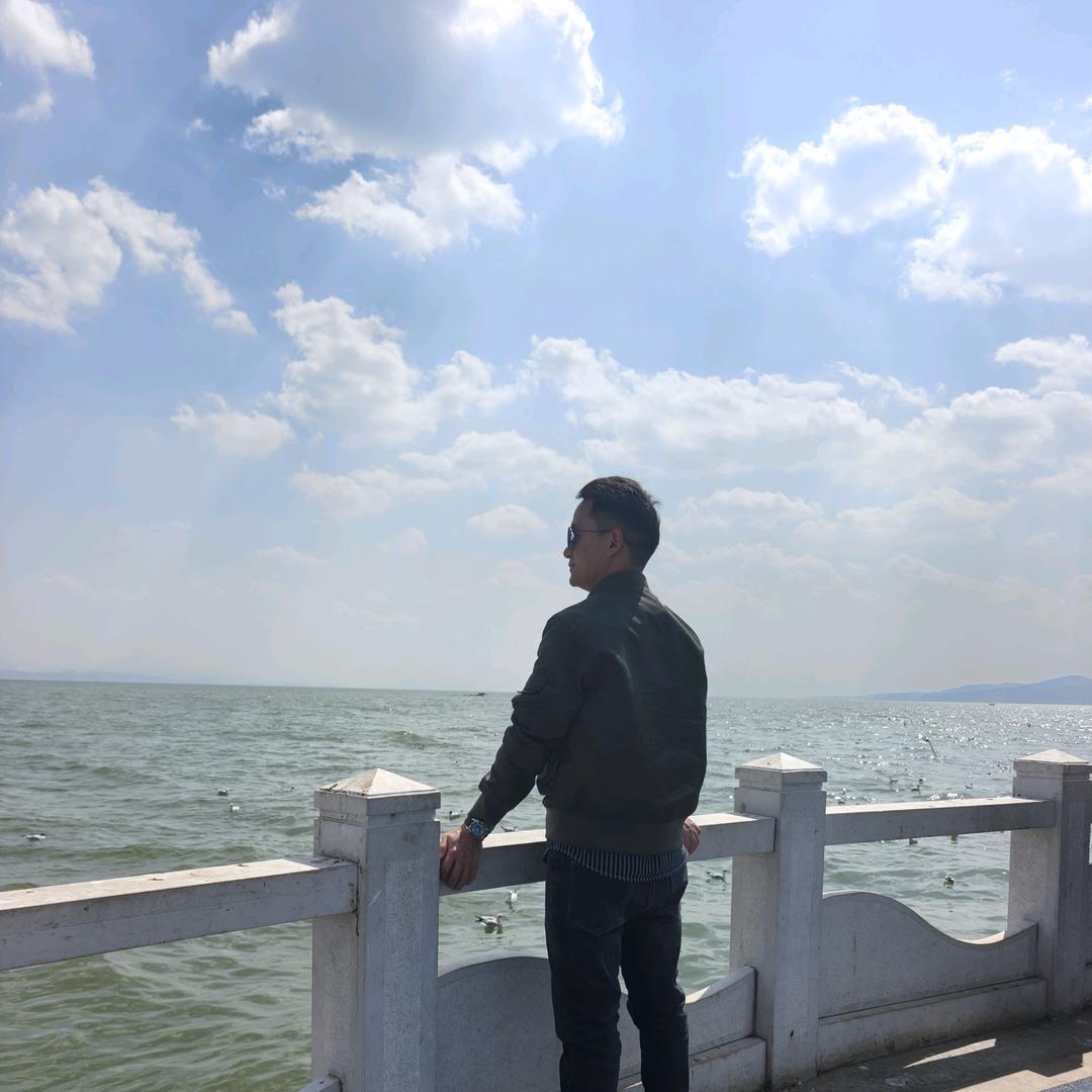 策馬🐎入戈