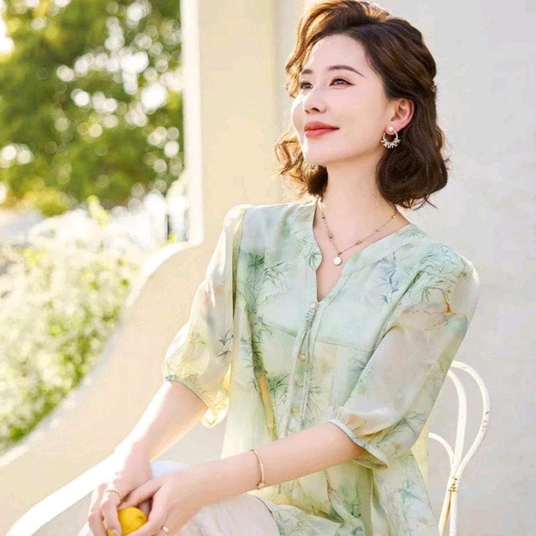 腊梅爱穿搭