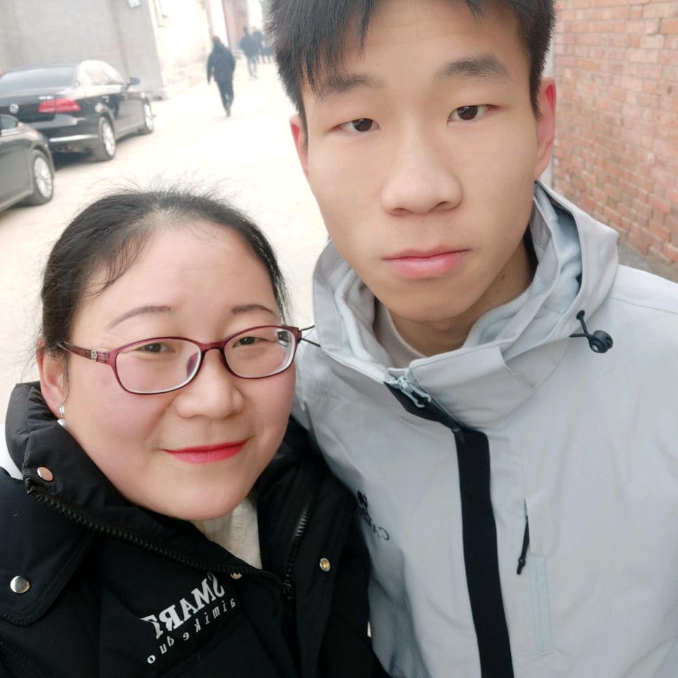 福得隆童鞋裴利平