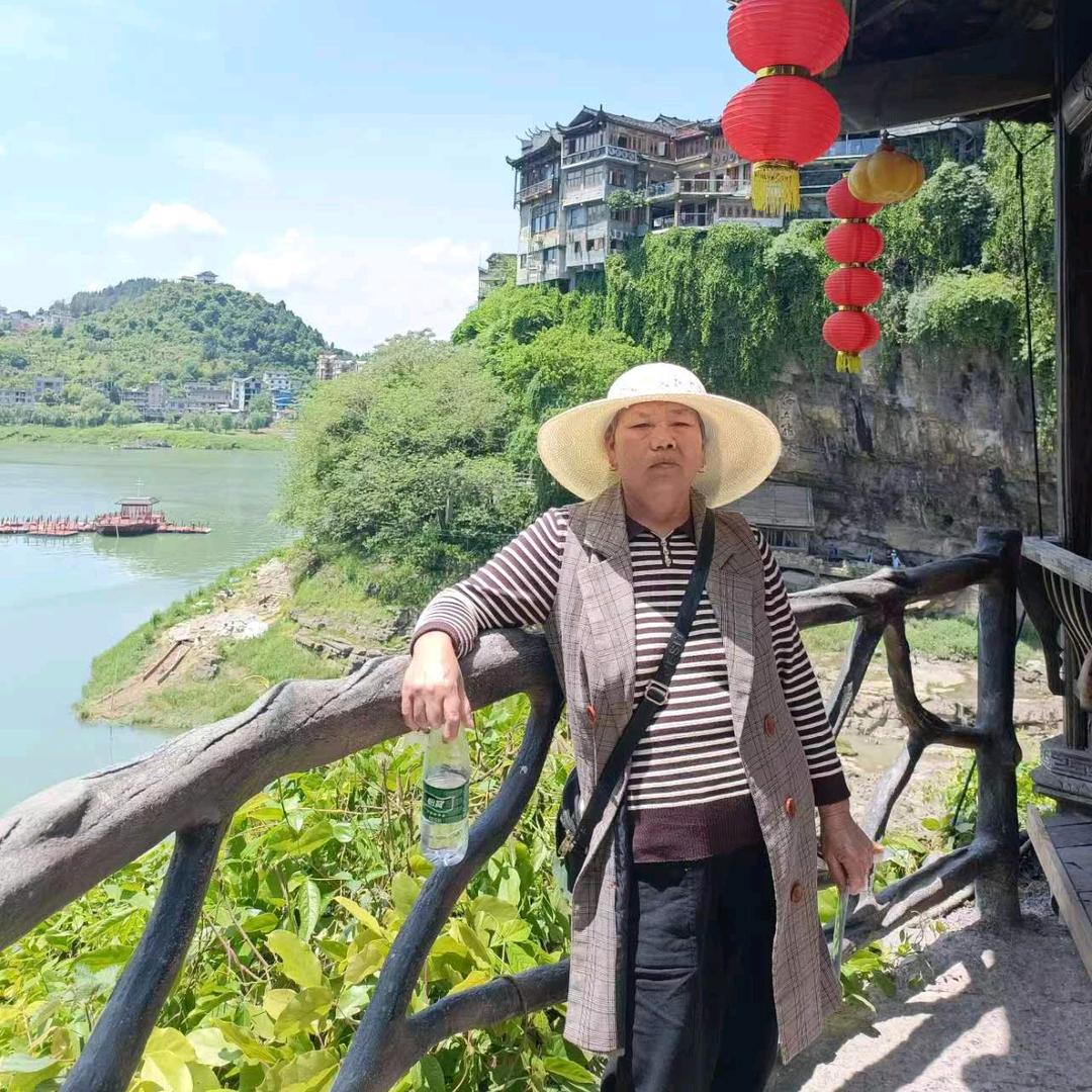 邓大姐