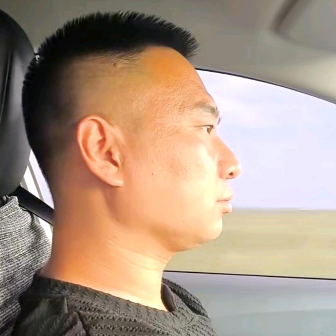 亮亮他爸