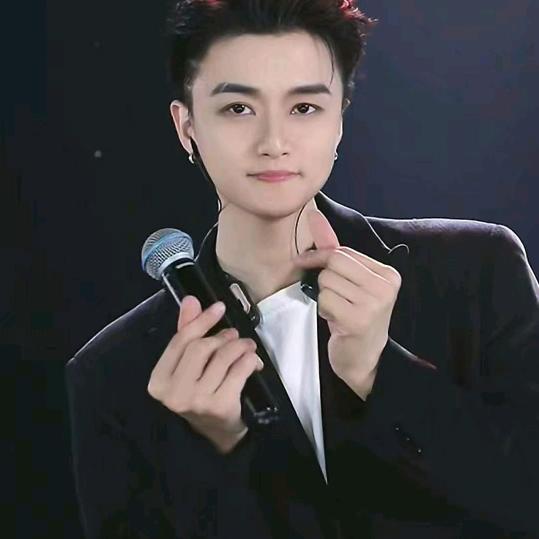 🎭平平淡淡🎭