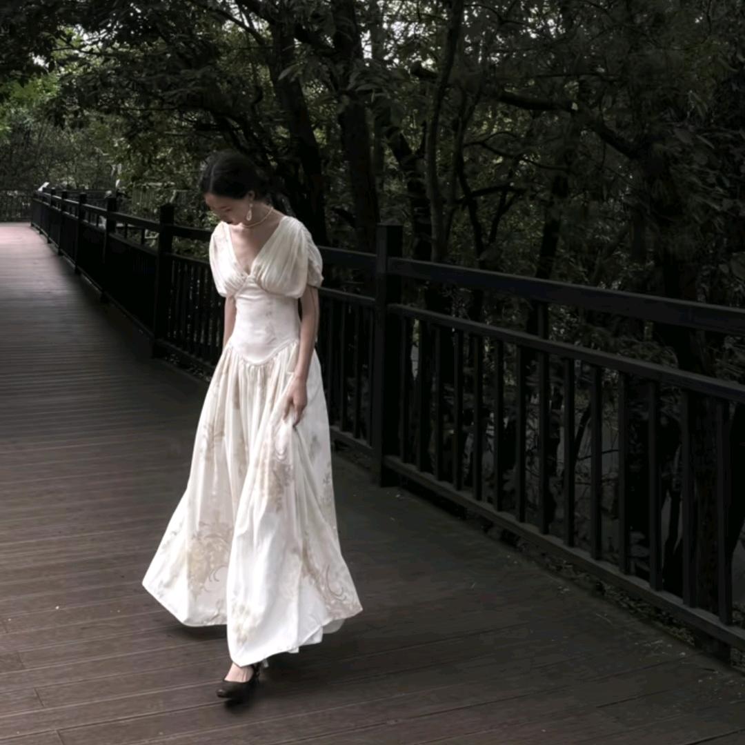 明婷婷婷婷.