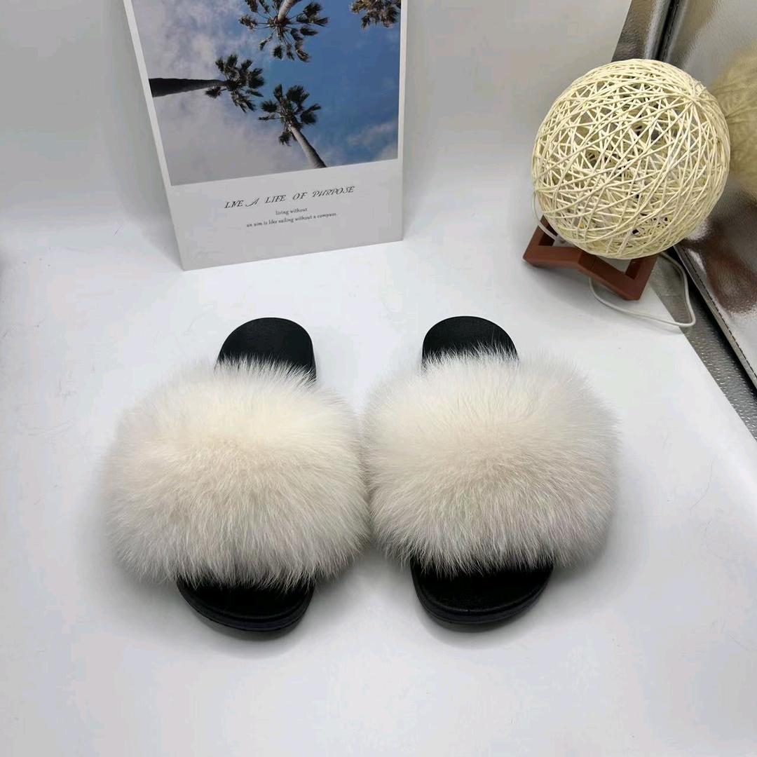 芭媞诺皮草服装服饰