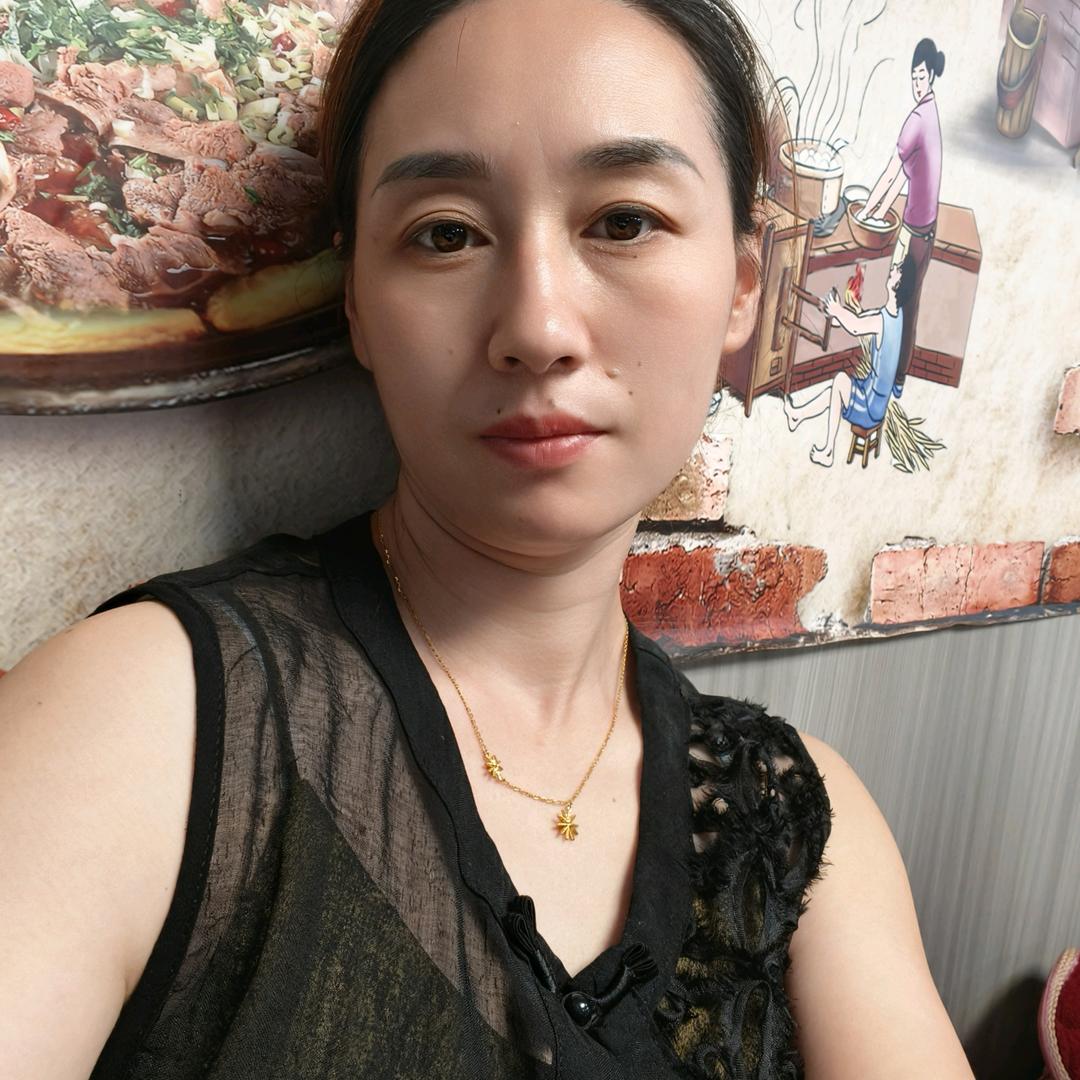 农场铁锅炖玲姐