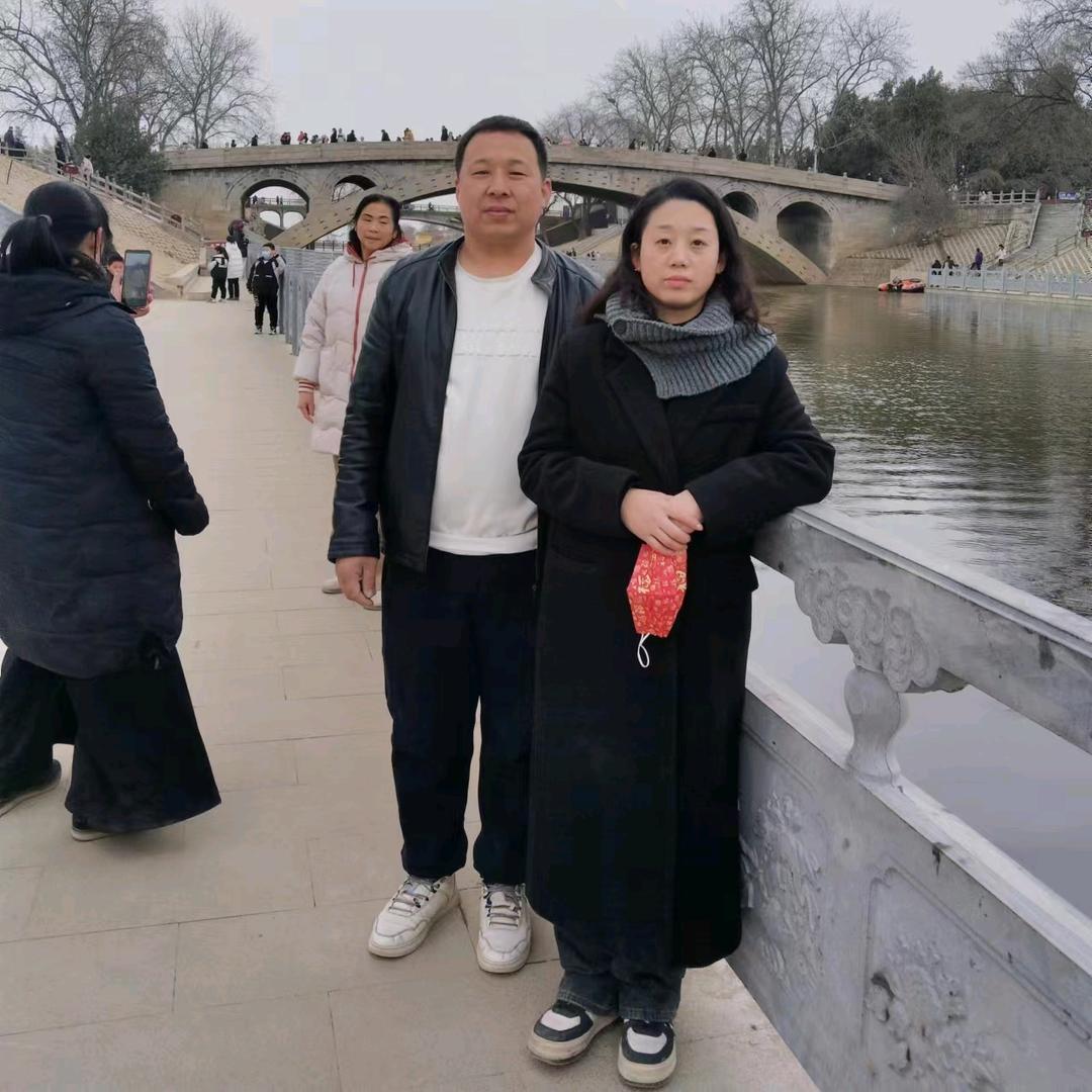 石家庄贴砖师傅☞任