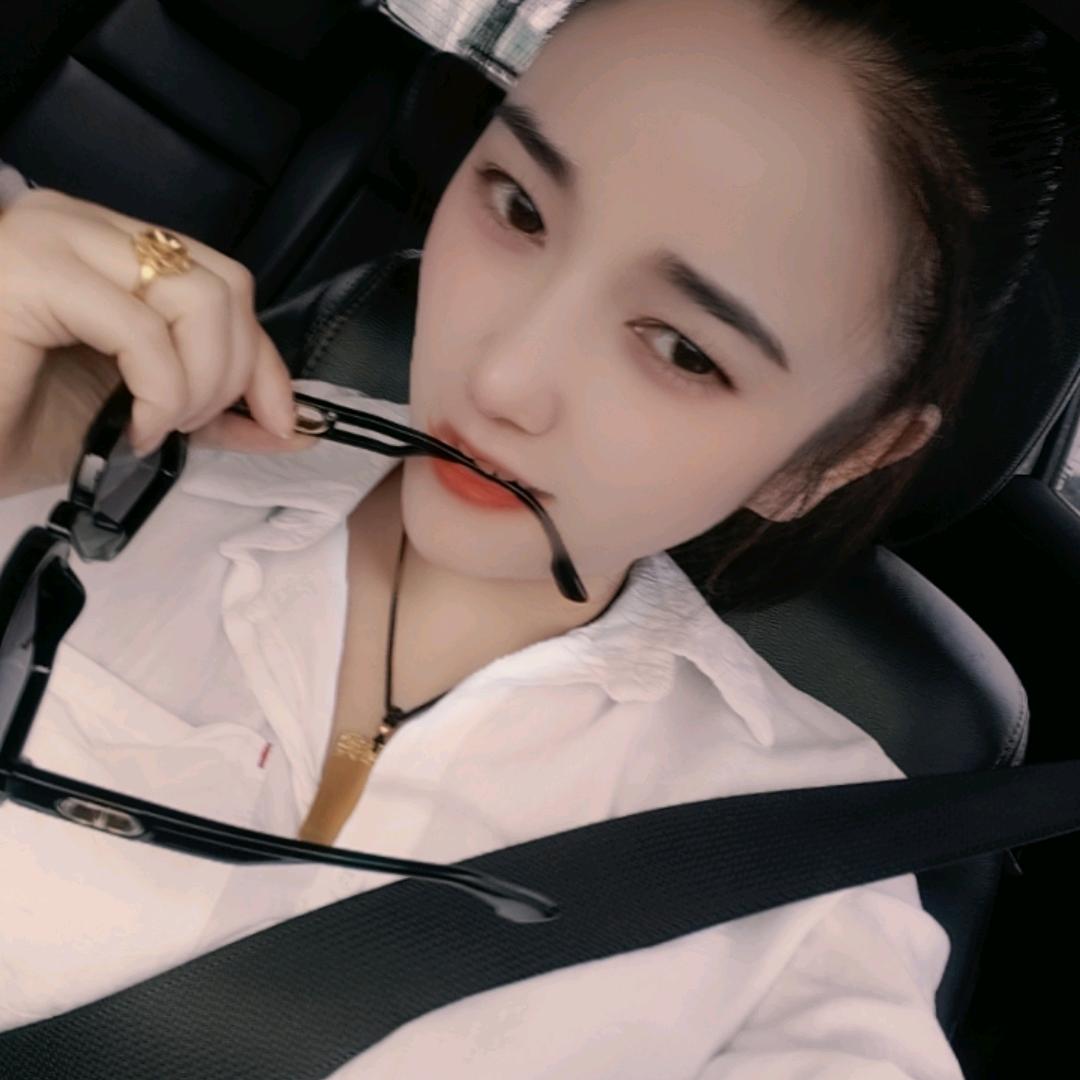 雨儿小姐姐