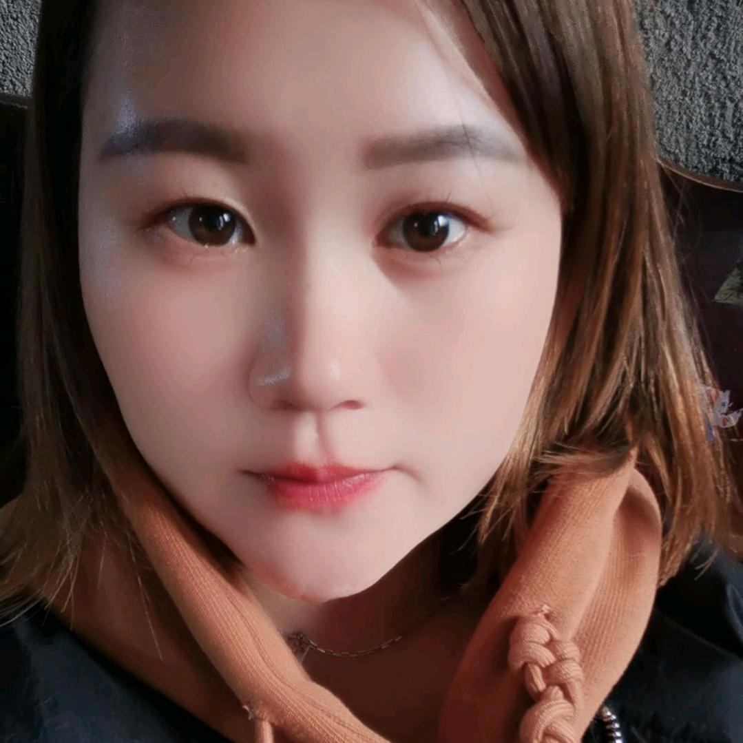 圣堡龙陶瓷景姐