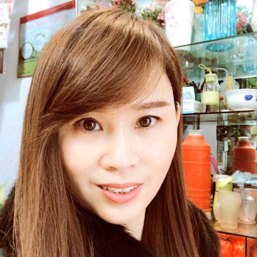 薇姐（早上6点40）认准头像开播另一个号