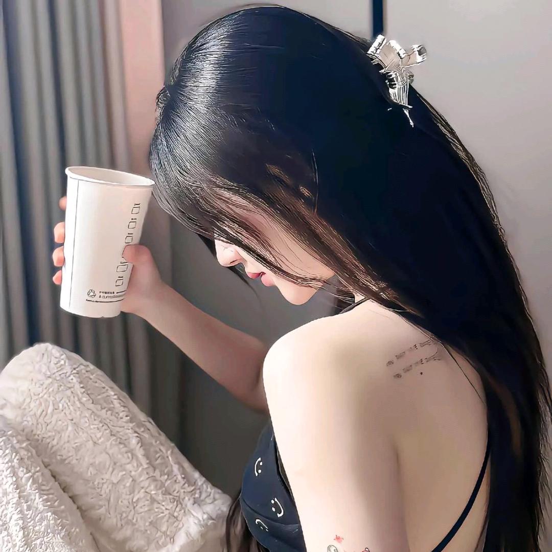 υ