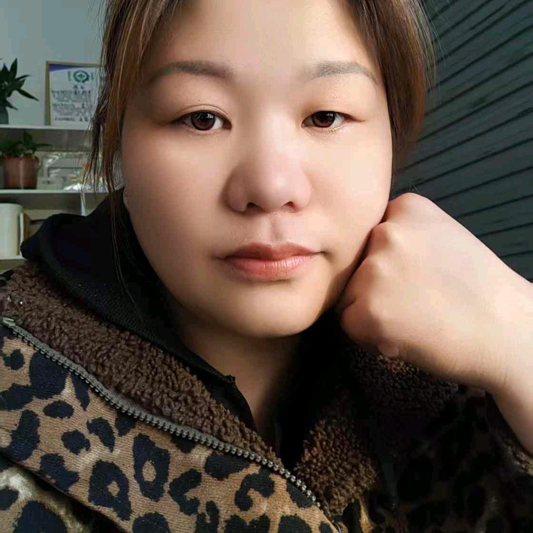 李霞