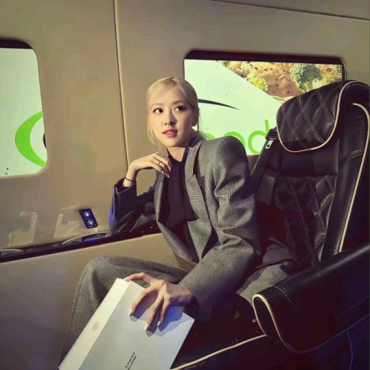 𝑵𝒂𝒏𝒅𝒂.