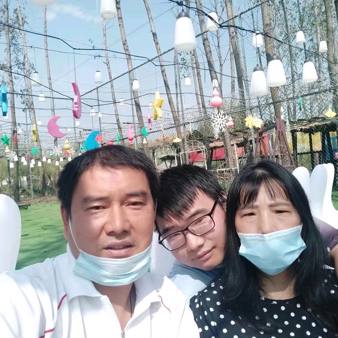 何颜悦色：💑🐍，，（颜炳荣）