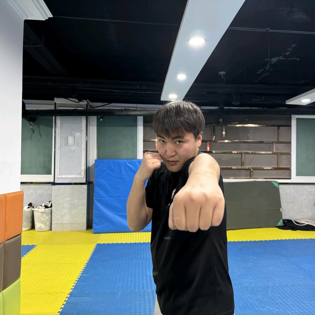 晋武道散打搏击小高教练