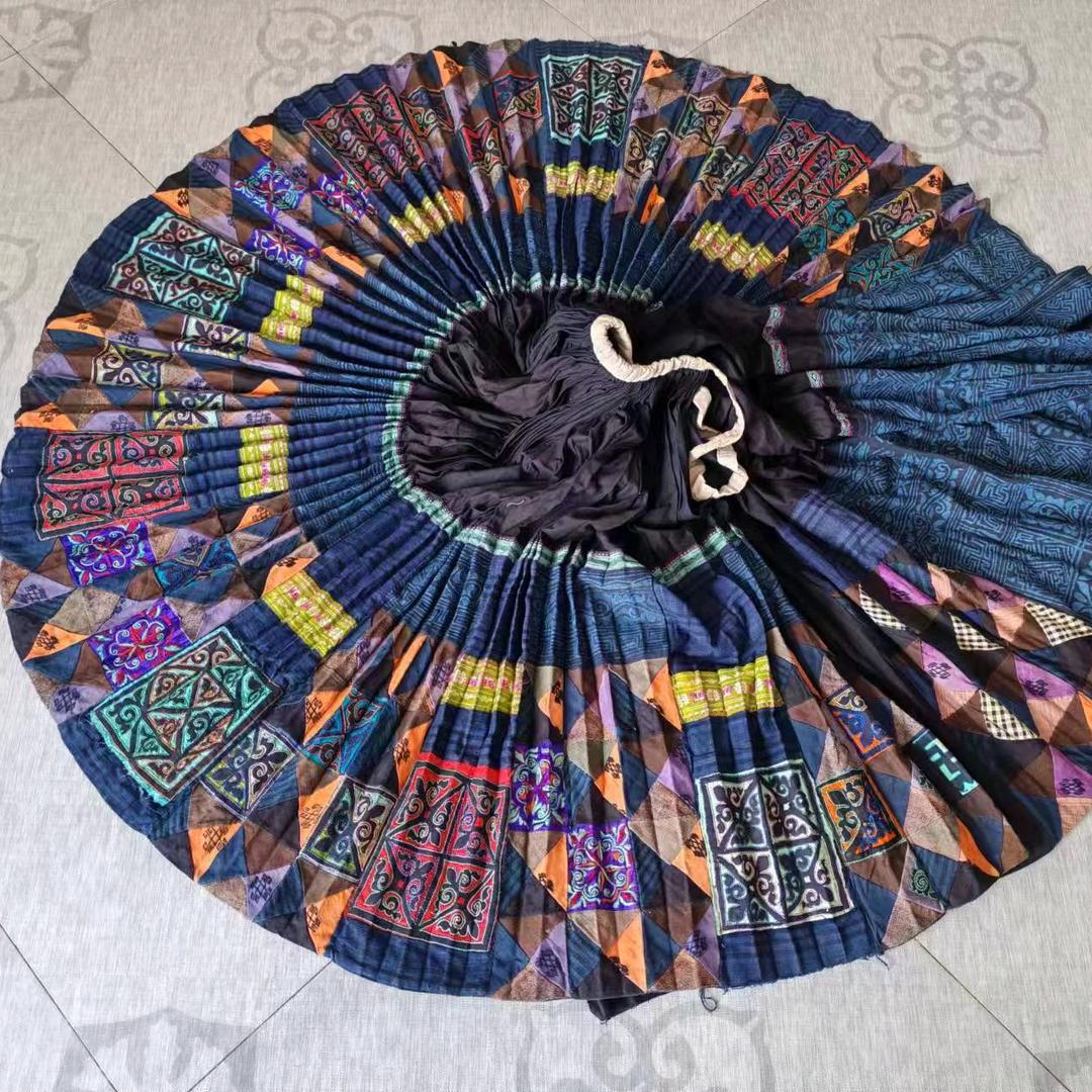 隆隆直上绣品馆