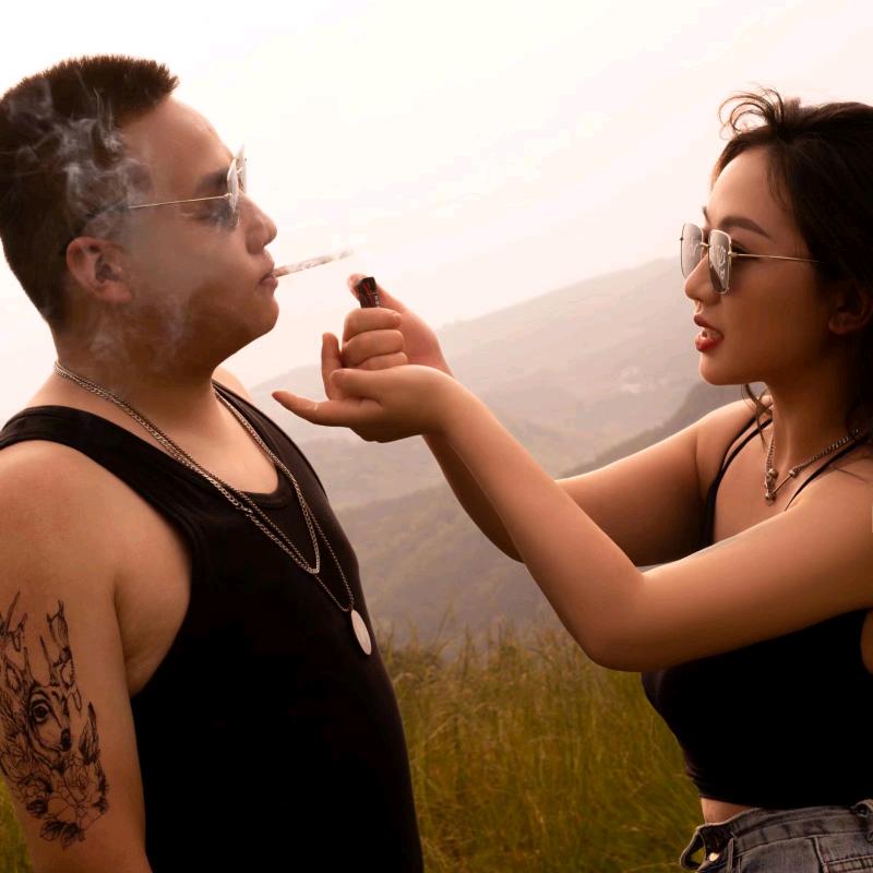 璧山大拇指蛋糕花艺气球派对