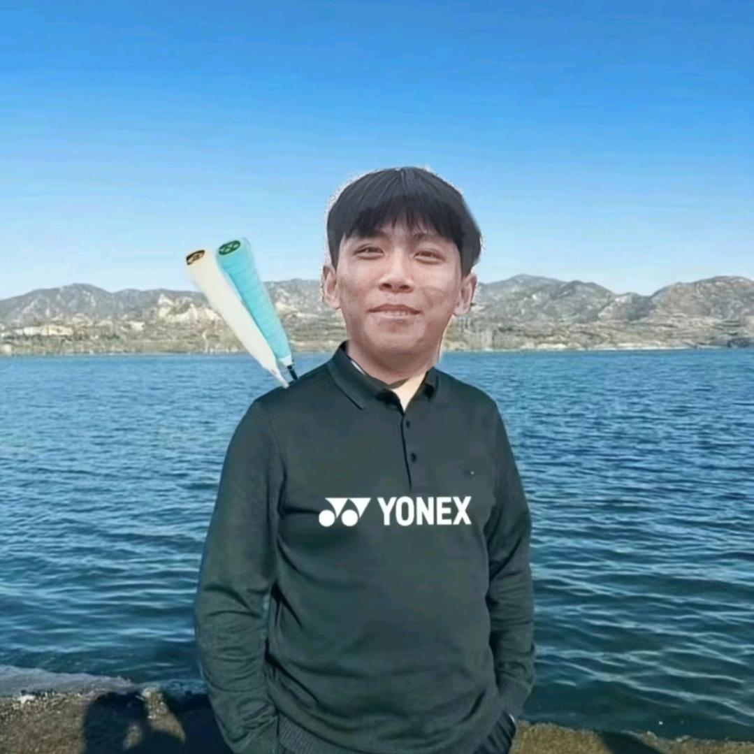 少男在健身房遭9名少女轮流点拼好饭