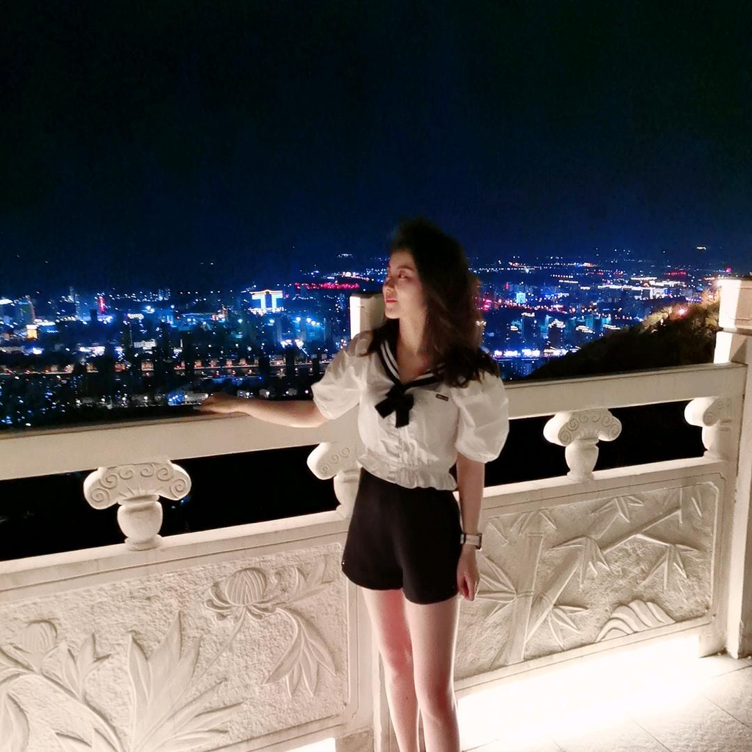 月亮🌙