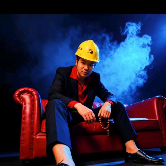 川 Y ，钢筋工，工程队