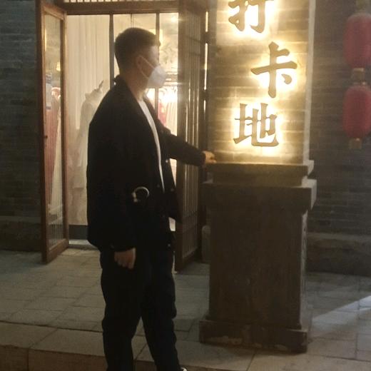 努力的小猪