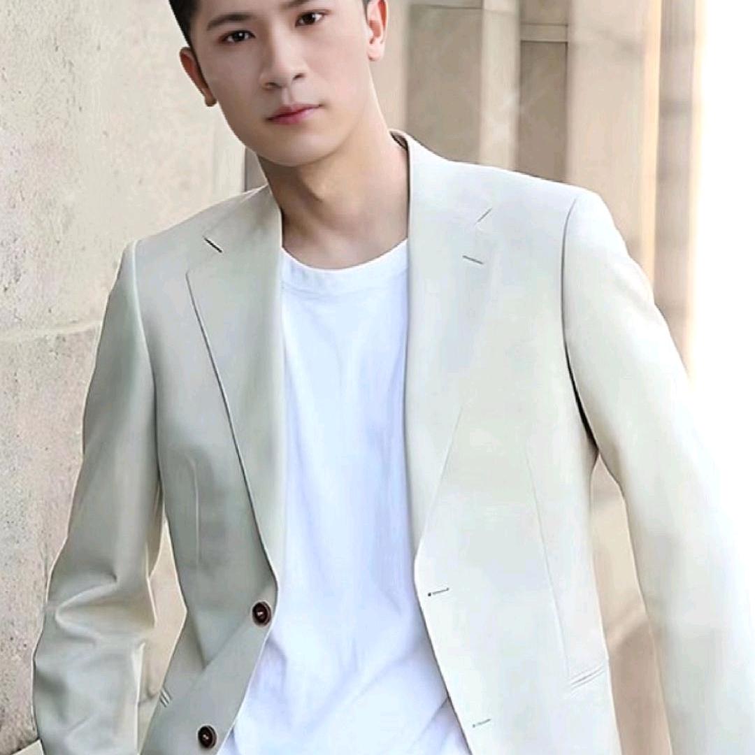 云