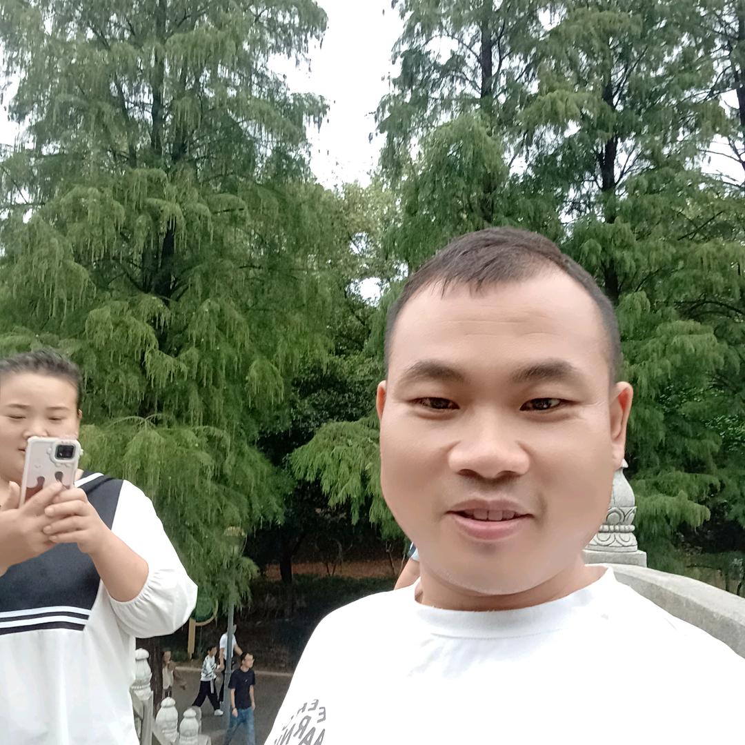 大量回收二手家电家具，我也买卖新旧空调