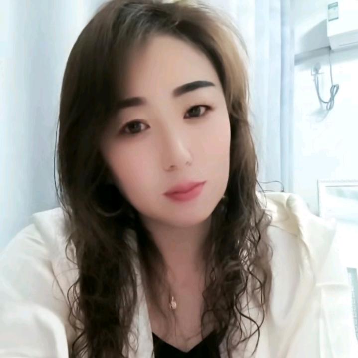 不属于我的伞，我宁愿淋雨走路……