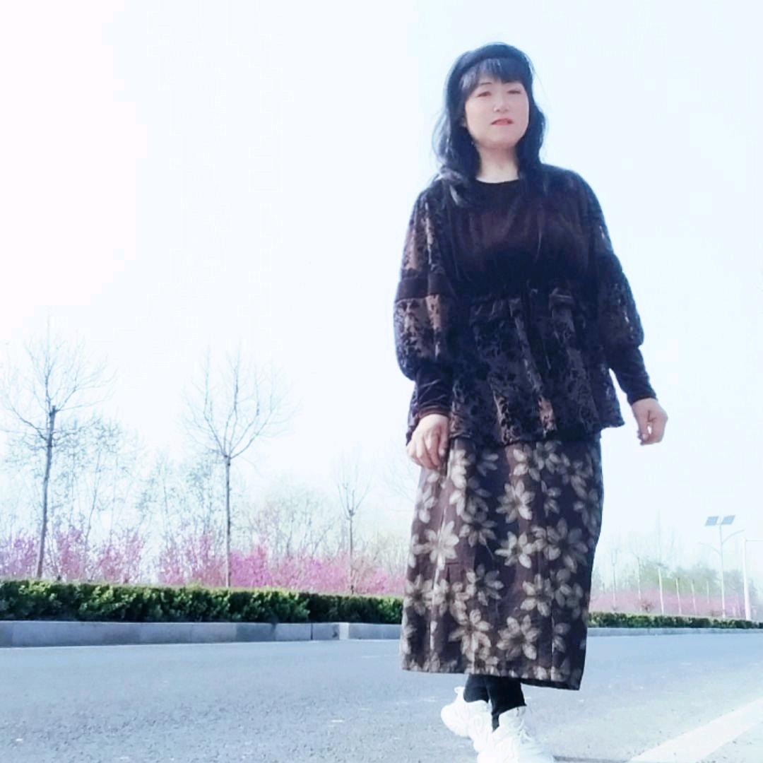 油菜花，开在春天。