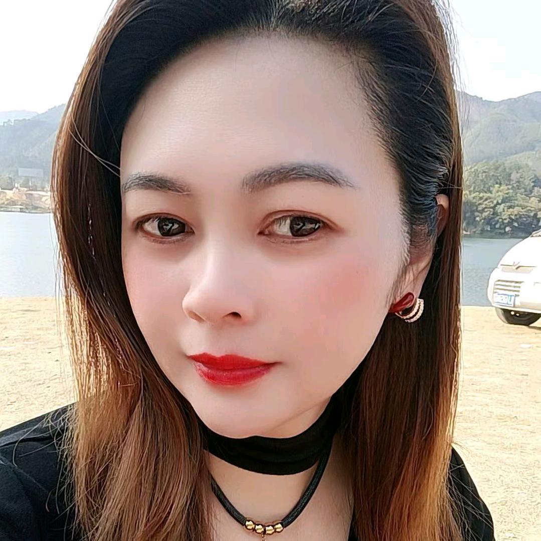 昭平店云上写生女装小龙女