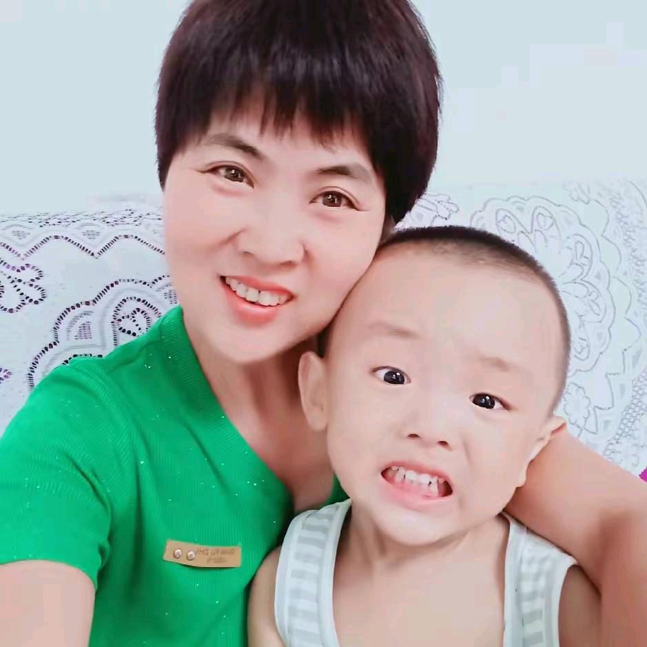 武梓睿奶奶
