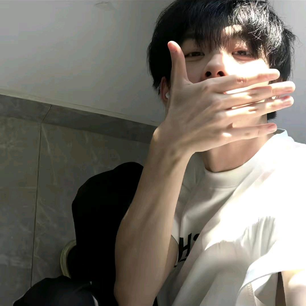 江澈-
