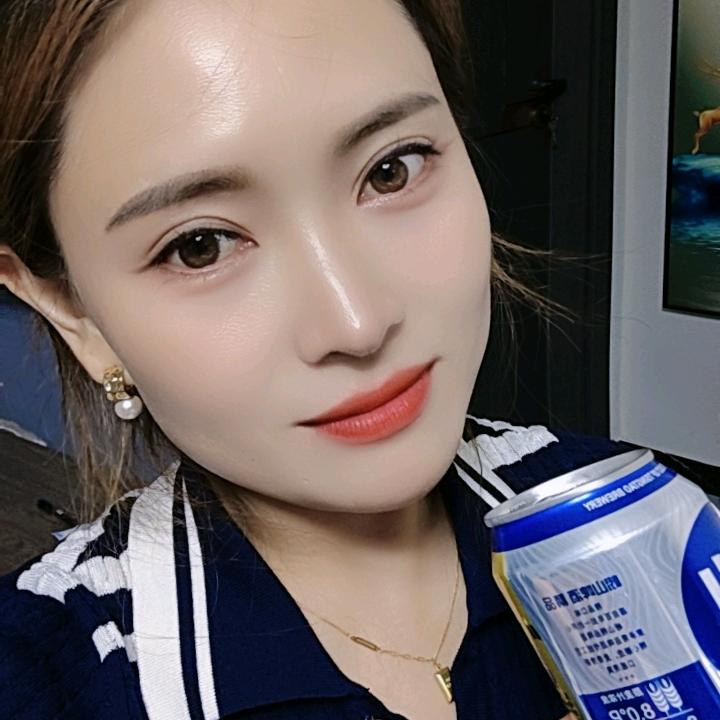 莉莉