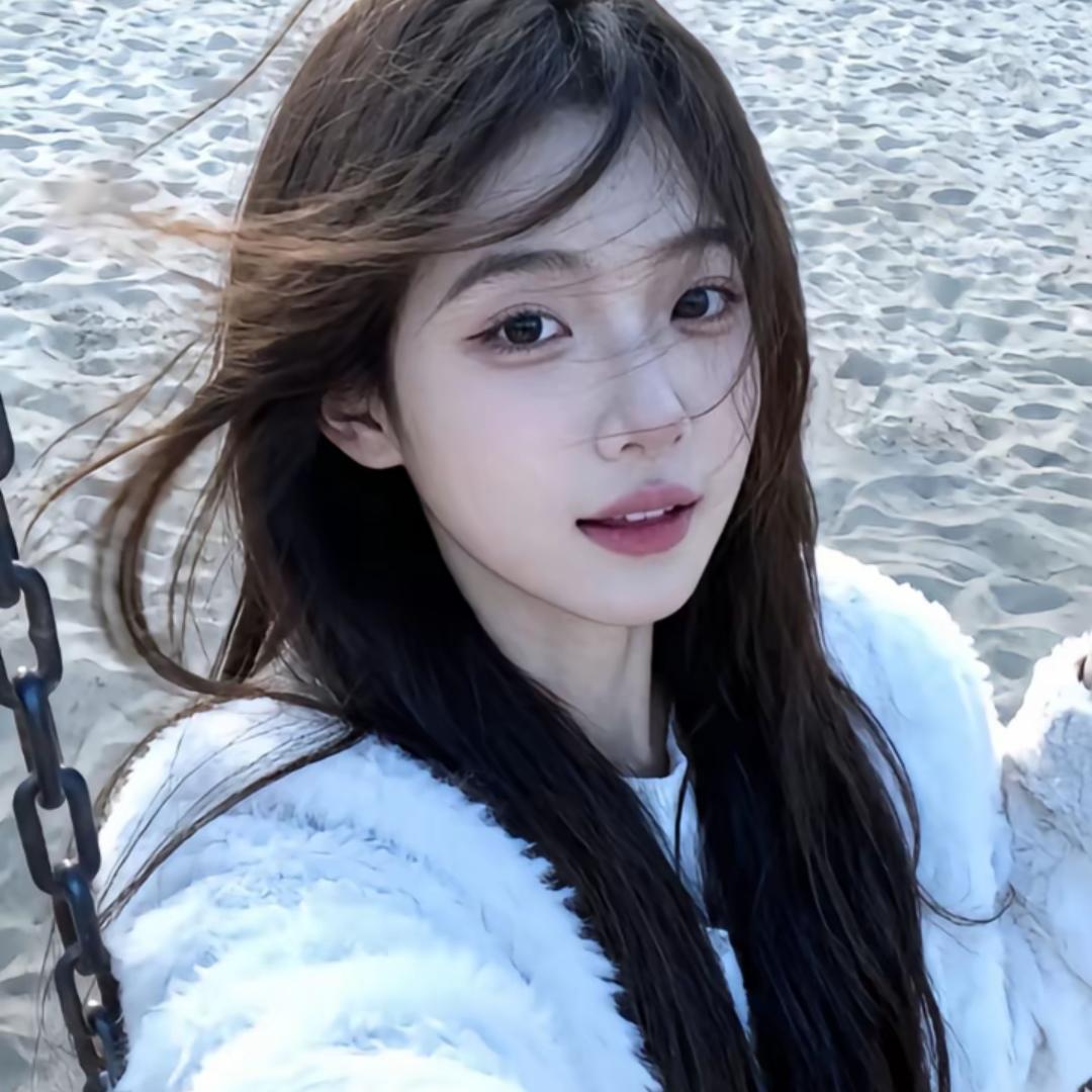 小 美.