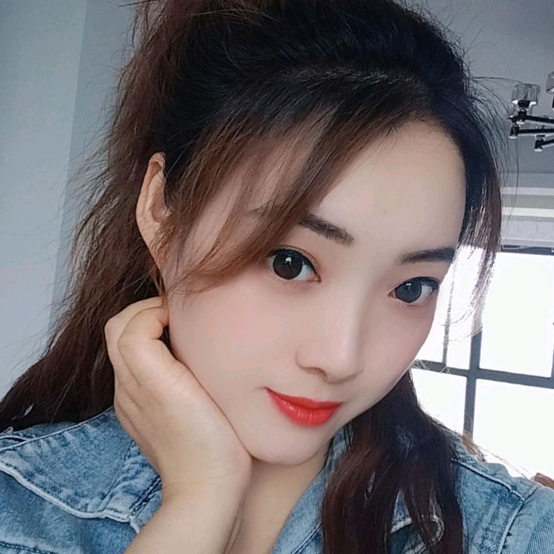 小何