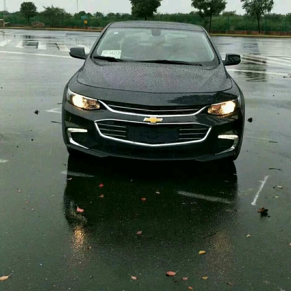 人间聚散似浮云