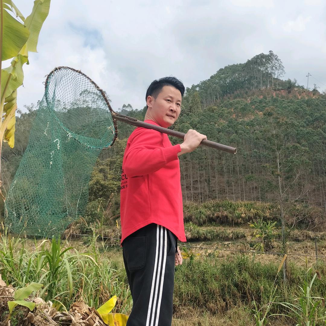 招柴叔饭店阿东