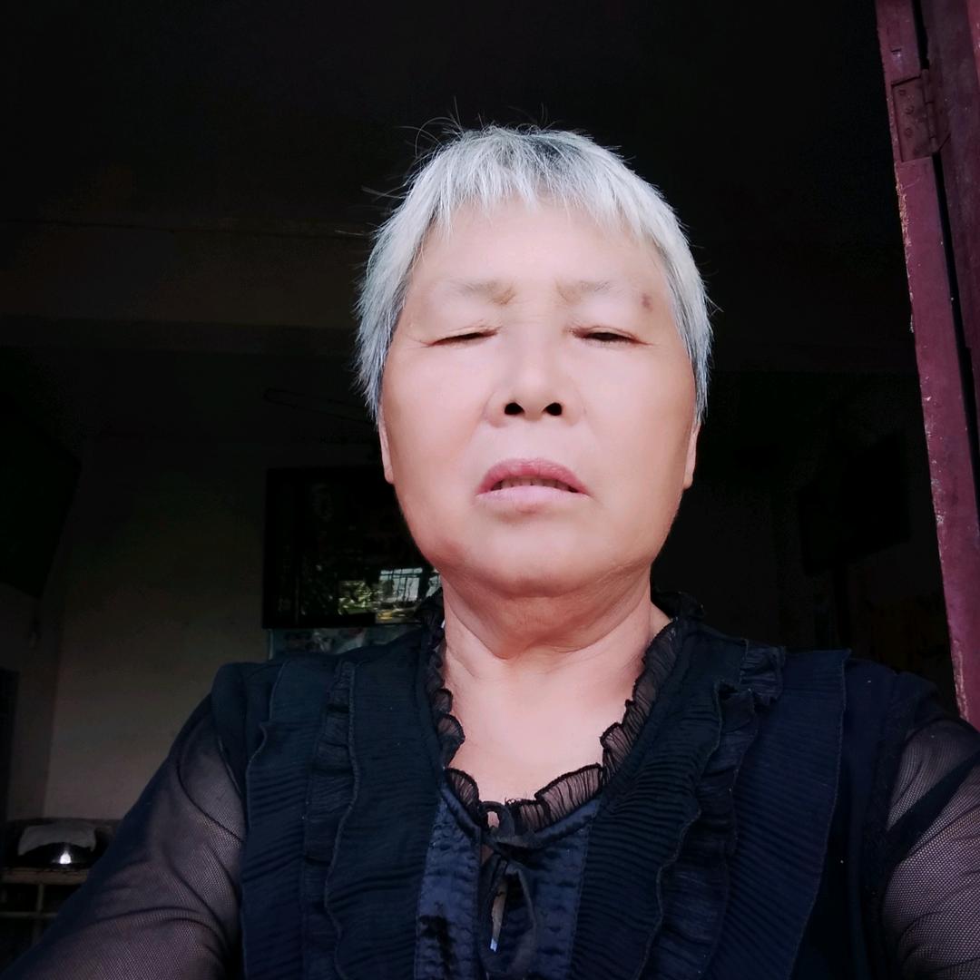 刘合英