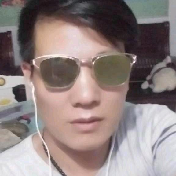 杨正利80后在天津