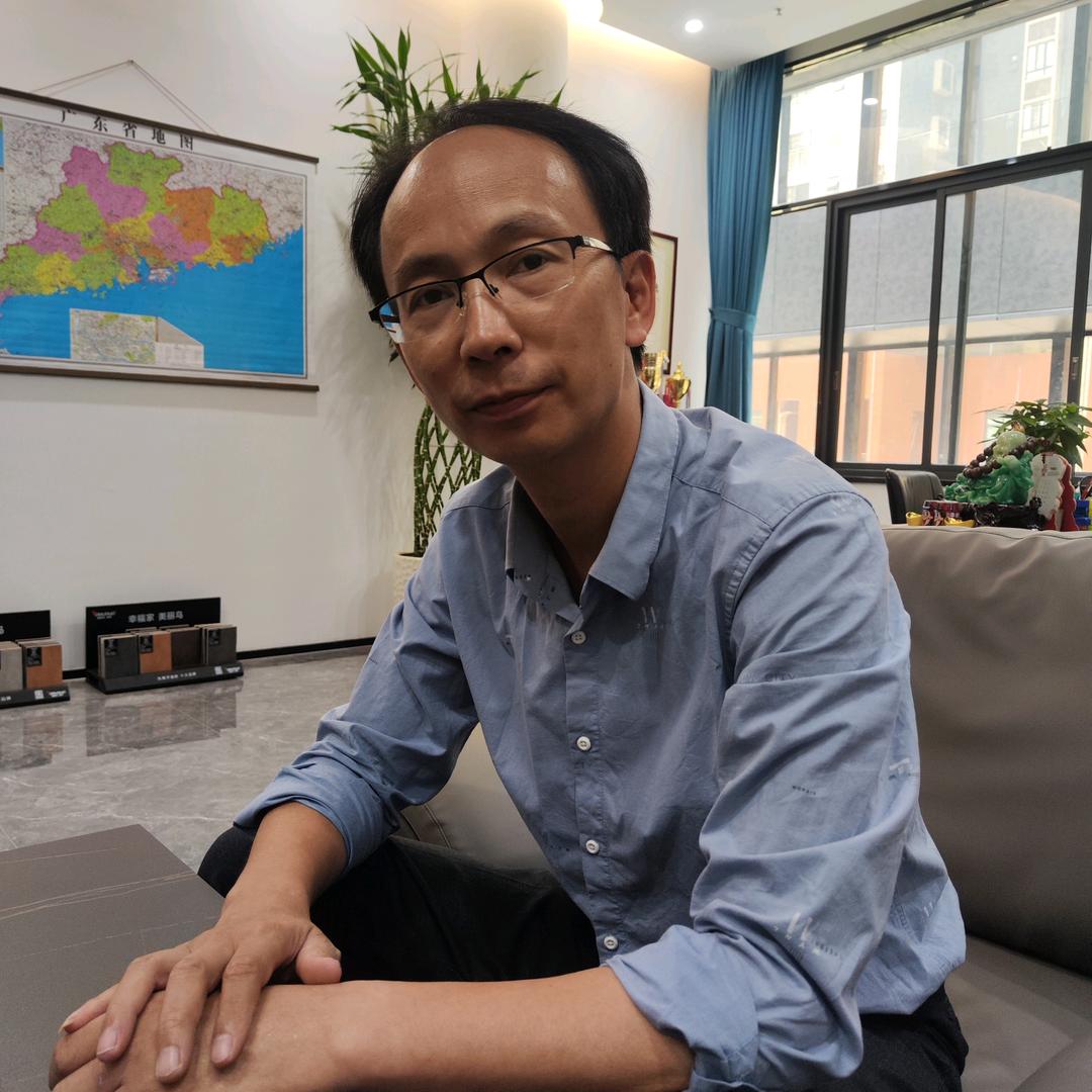 可乐加梁耀棠
