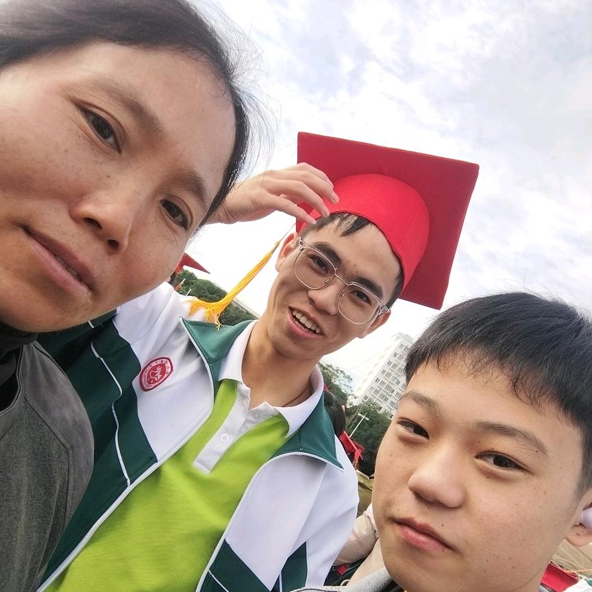 快乐少年，肖