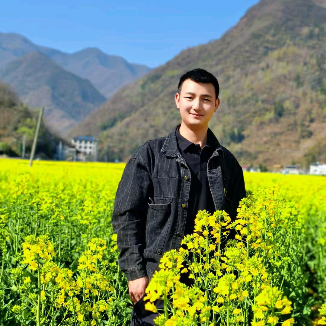 不懂爱的小姐姐