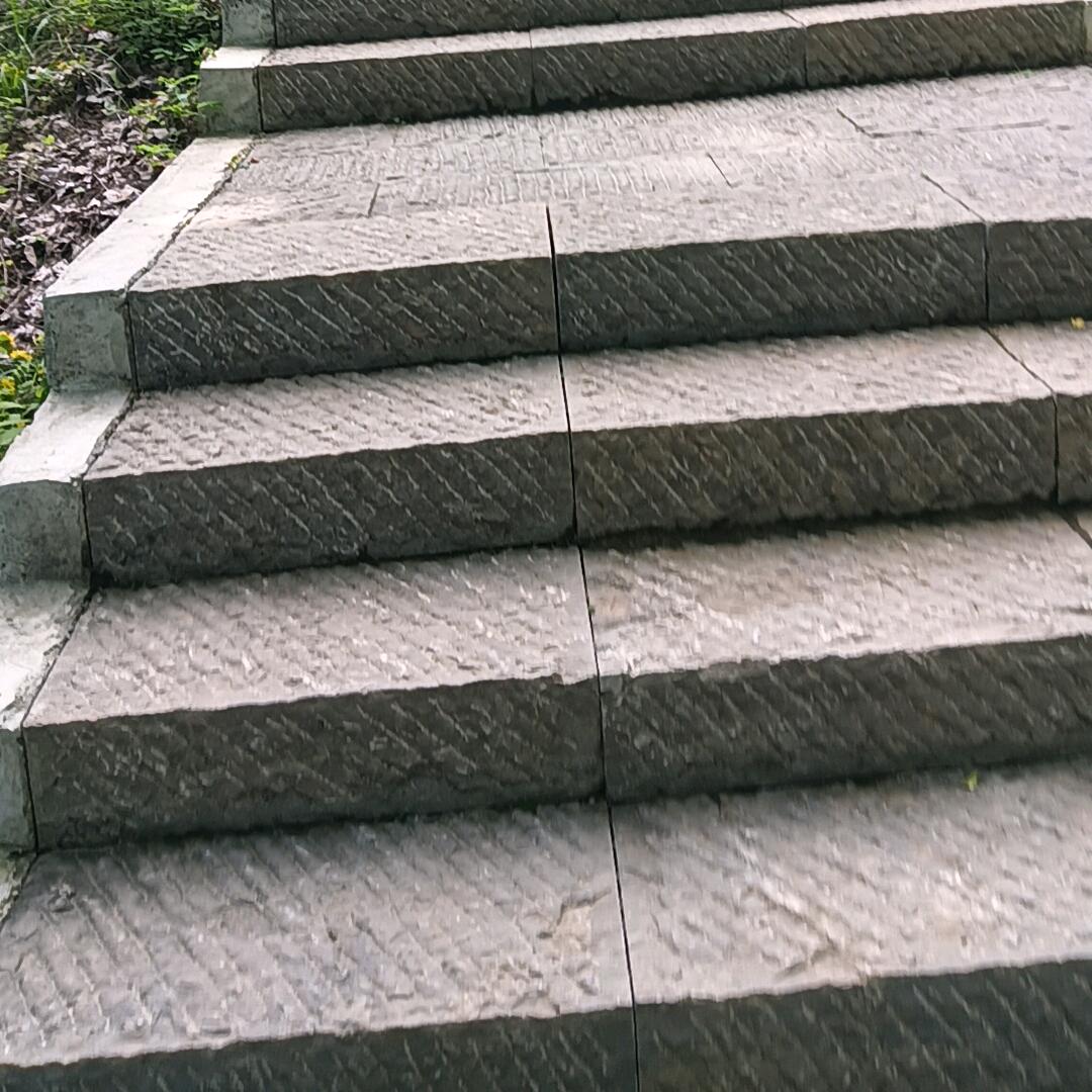 辉，，，，，，，，