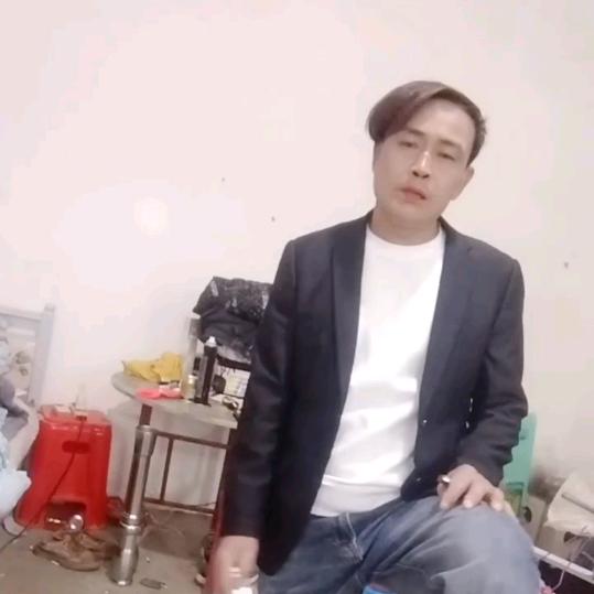 消洒哥