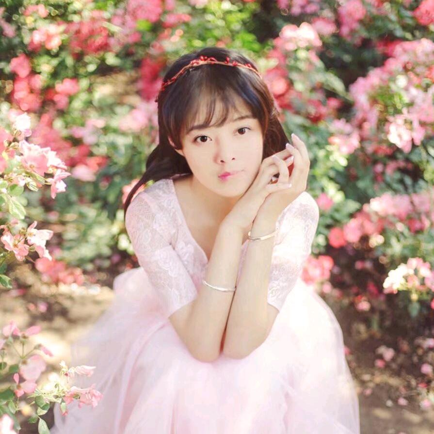 冯 蜜柚子@