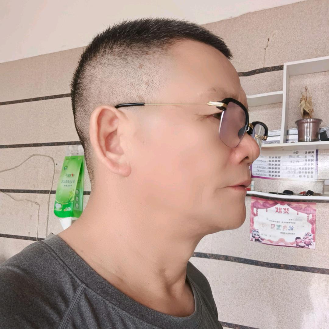 余干正哥(橱窗有好物👉)