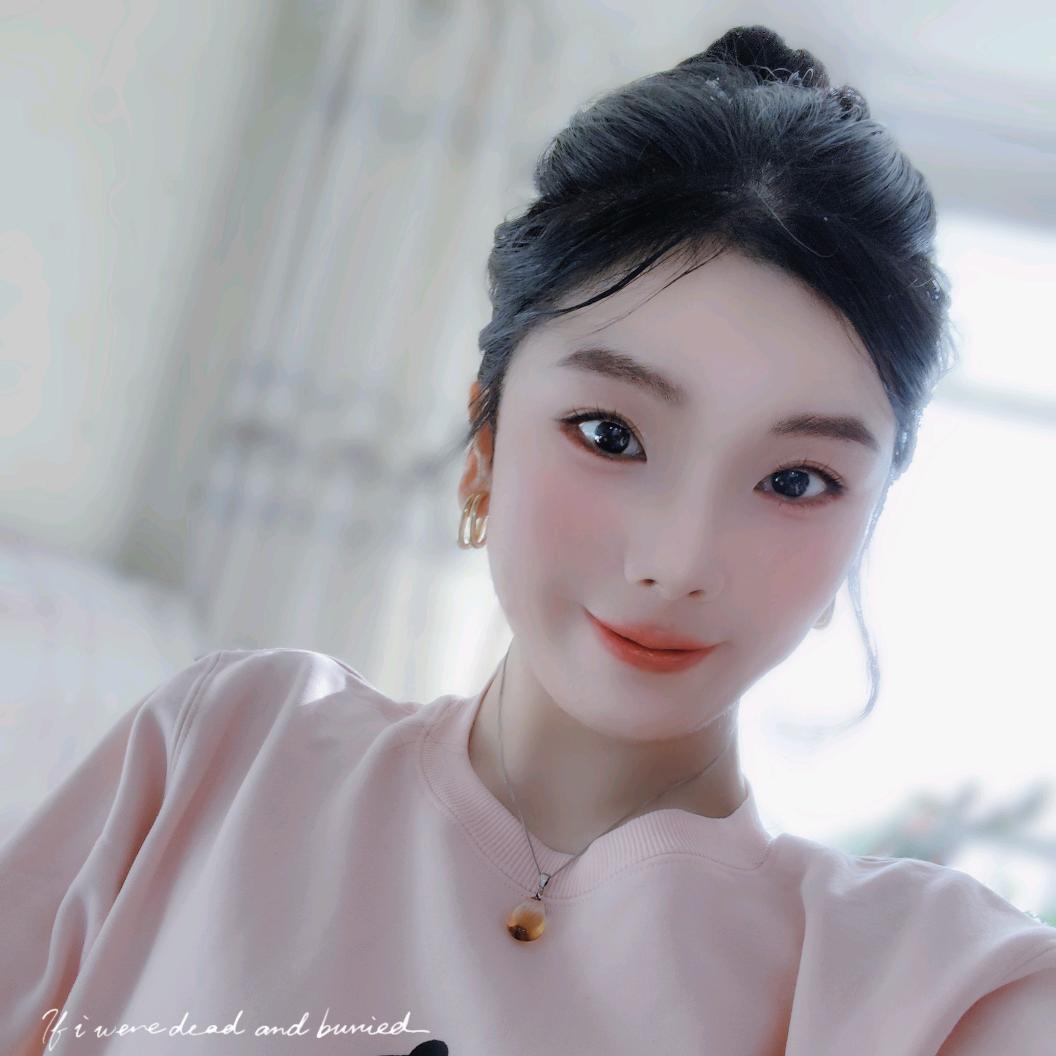 爱悦瑜伽~王老板*铁门关
